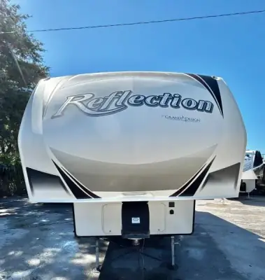 2019 Grand Design Reflection 150 FW 295RL photo 18
