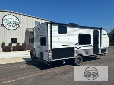 2027 Coachmen Coachmen Clipper 18BH photo 10