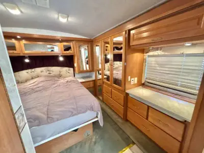 2000 Fleetwood Southwind 36T Ford photo 14