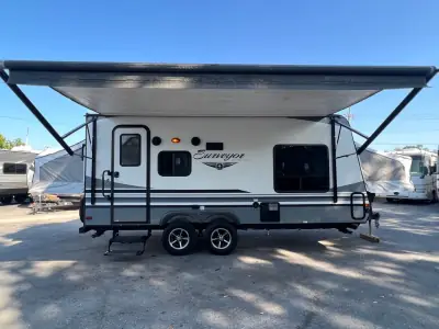 2019 Forest River 192 photo 6