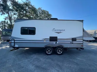 2019 Forest River 192 photo 4