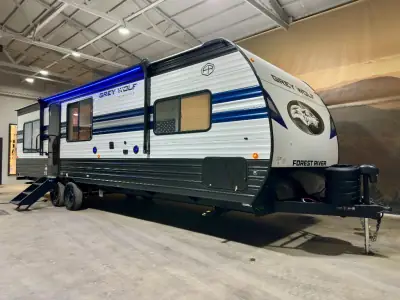 2027 Forest River Cherokee Grey Wolf 27LH exterior