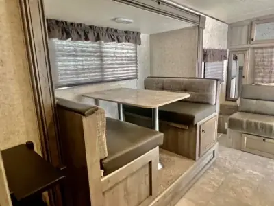 2019 Coachman Apex 208BHS photo 13
