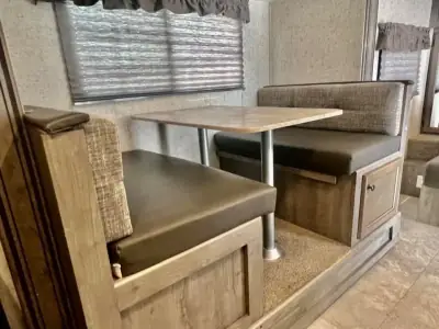 2019 Coachman Apex 208BHS photo 20
