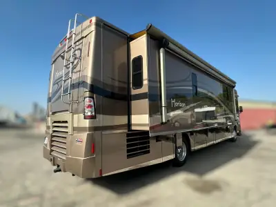 2009 Winnebago Itasca Horizon 40TD photo 7
