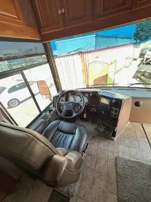 2009 Winnebago Itasca Horizon 40TD photo 24