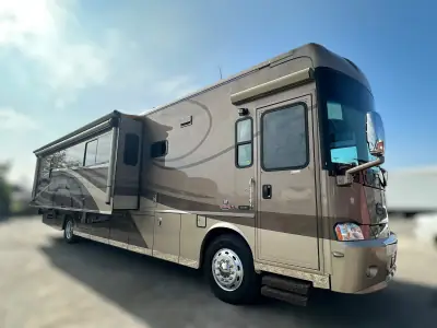 2009 Winnebago Itasca Horizon 40TD photo 17