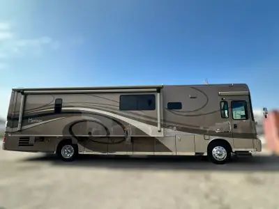 2009 Winnebago Itasca Horizon 40TD photo 8