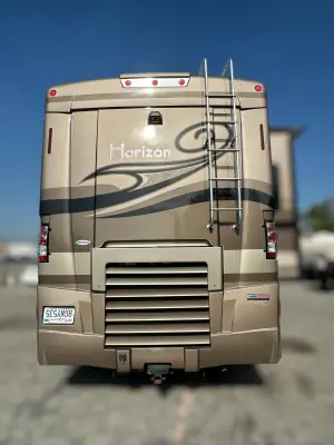 2009 Winnebago Itasca Horizon 40TD photo 6