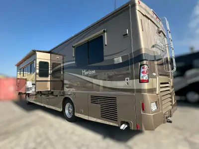 2009 Winnebago Itasca Horizon 40TD photo 5