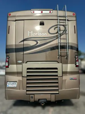 2009 Winnebago Itasca Horizon 40TD photo 14