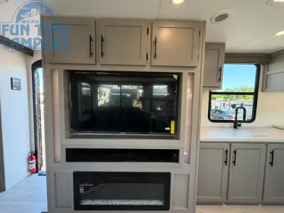 2027 K-Z CONNECT C302FBK photo 22