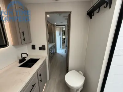 2027 K-Z CONNECT C302FBK photo 48