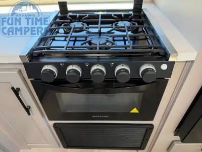 2027 K-Z CONNECT C302FBK photo 26