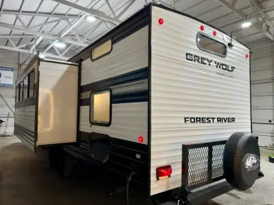 2027 Forest River Cherokee Grey Wolf 29TE photo 37