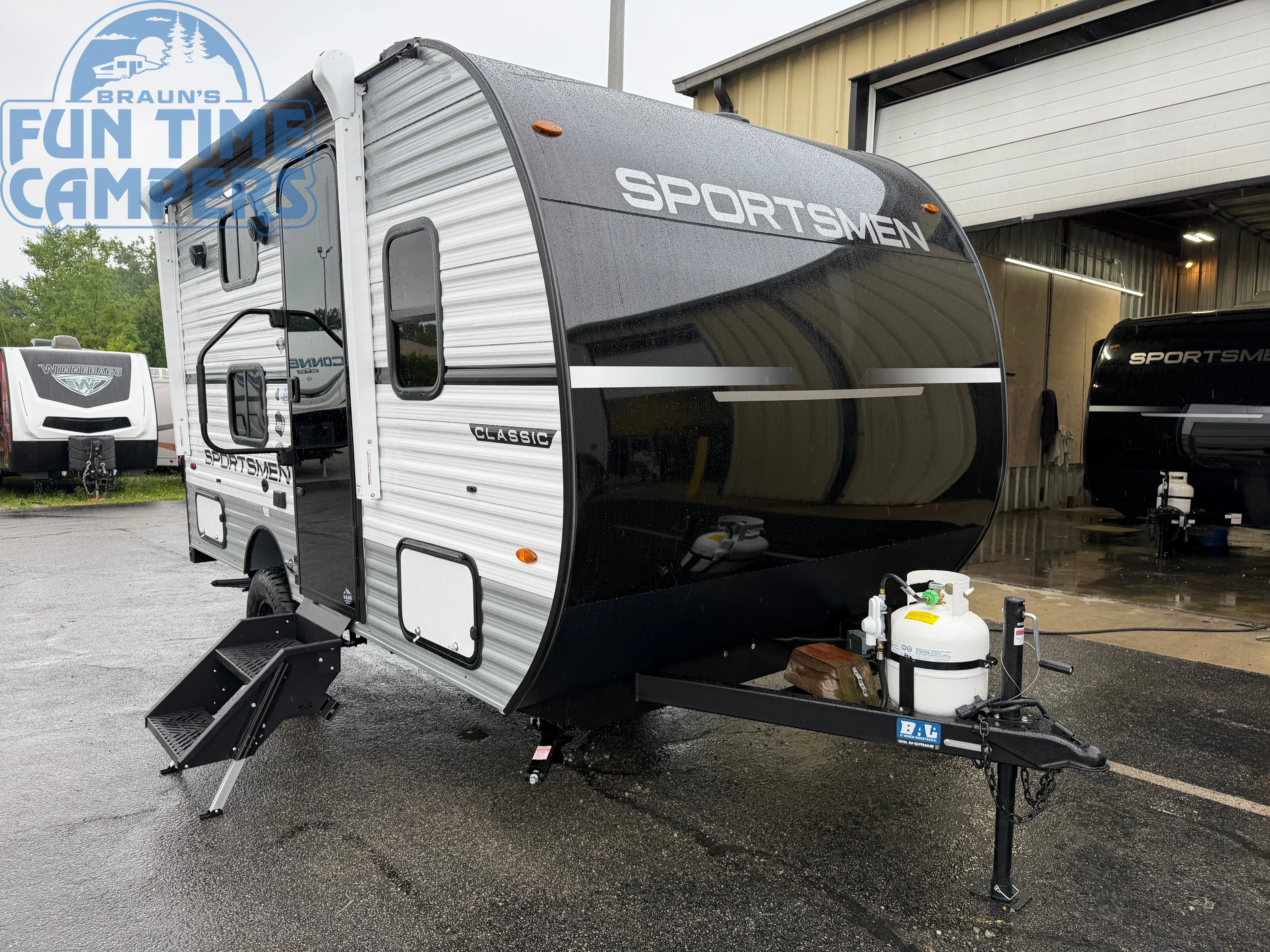 2027 K-Z SPORTSMEN CLASSIC 130BH exterior
