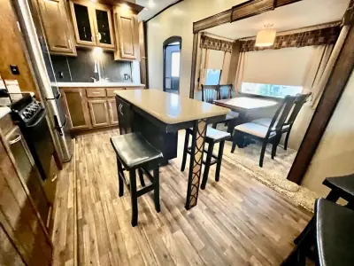 2018 Coachmen CHAPARRAL photo 52