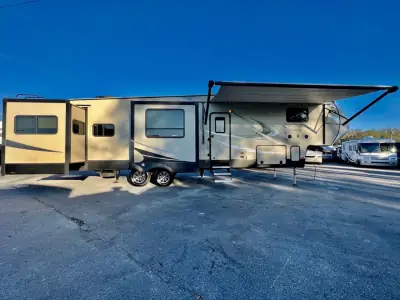 2018 Coachmen CHAPARRAL photo 49