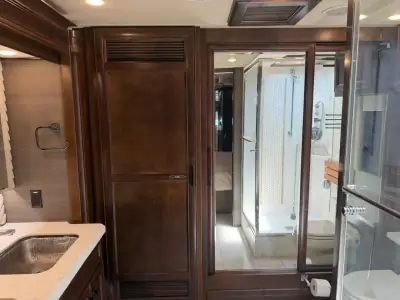 2021 Tiffin Motorhomes Allegro Bus 40 IP photo 23