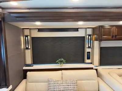 2021 Tiffin Motorhomes Allegro Bus 40 IP photo 13