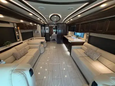 2021 Tiffin Motorhomes Allegro Bus 40 IP photo 7
