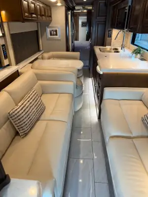 2021 Tiffin Motorhomes Allegro Bus 40 IP photo 40