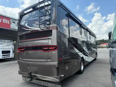 2021 Tiffin Motorhomes Allegro Bus 40 IP photo 6