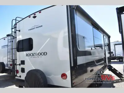 2026 Forest River Rockwood Mini Lite 2522FB photo 3