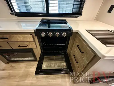 2027 Forest River Flagstaff Micro Lite 22LKS photo 29