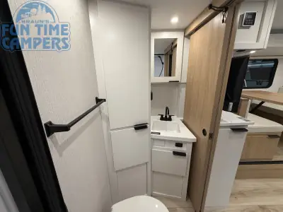 2027 Winnebago MICRO MINNIE 2108TB photo 25