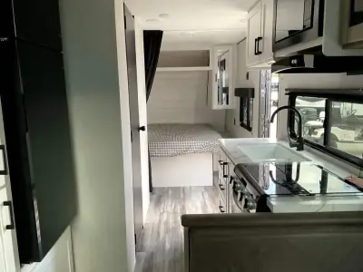 2026 Jayco Jay Flight SLX 210QB photo 8