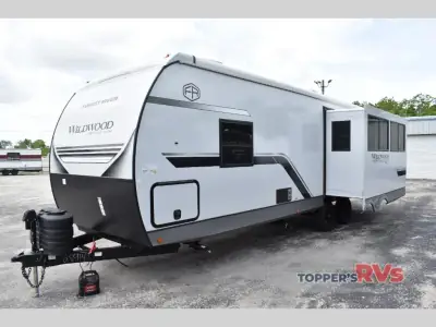 2026 Forest River Wildwood Heritage Glen Hyper-Lyte 28RKHL photo 7
