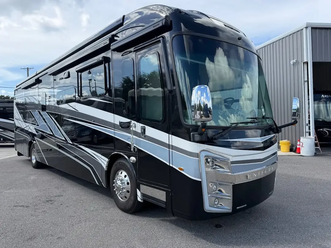 2023 Entegra Coach Aspire 40P exterior