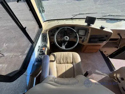 2007 Monoco Knight 40S photo 6
