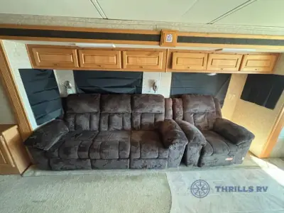 2007 Monoco Knight 40S photo 11