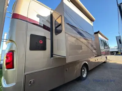 2007 Monoco Knight 40S photo 3