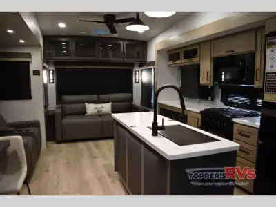 2026 Forest River Rockwood Signature R361RLS photo 9