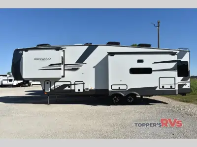 2026 Forest River Rockwood Signature R361RLS photo 6