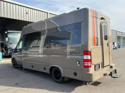 2026 Chinook Maverick SS photo 4