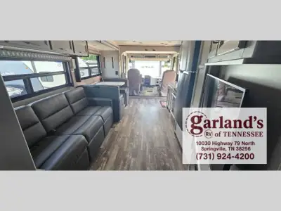 2023 Thor Motor Coach Hurricane 35M photo 8