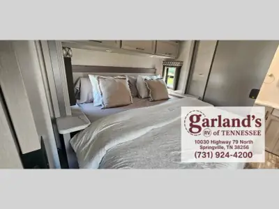 2023 Thor Motor Coach Hurricane 35M photo 13