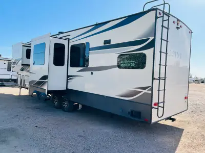 2021 Keystone Alpine M-3910RK photo 8