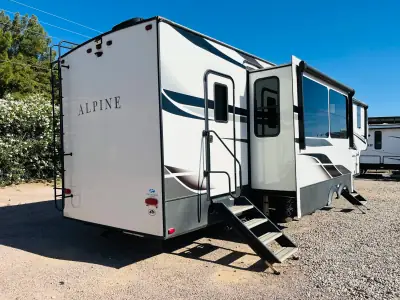 2021 Keystone Alpine M-3910RK photo 7