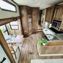 2017 Keystone COUGAR 326RDS photo 12