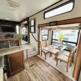 2017 Keystone COUGAR 326RDS photo 14