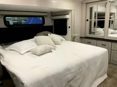 2026 Jayco North Point 395DSDB photo 31
