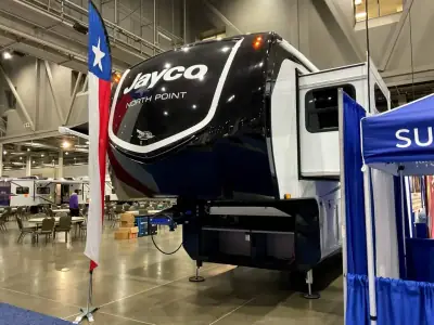 2026 Jayco North Point 395DSDB photo 5
