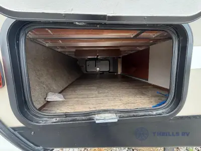 2017 Coachmen Freedom Express 320BHDS photo 7