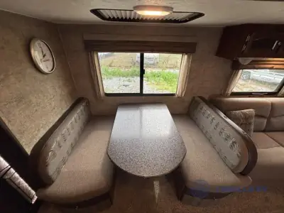 2017 Coachmen Freedom Express 320BHDS photo 25