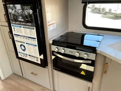 2027 Jayco Jay Flight SLX 262RLS photo 15